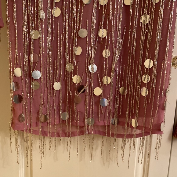 Gorgeous and spectacular pink sequin dress. - Picture 4 of 5